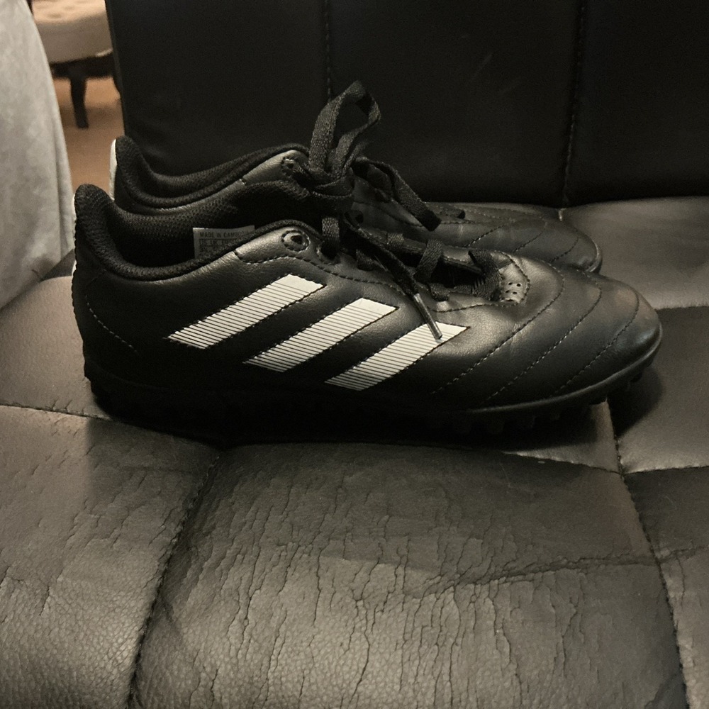Adidas Soccer Turf Cleats Size 3.5